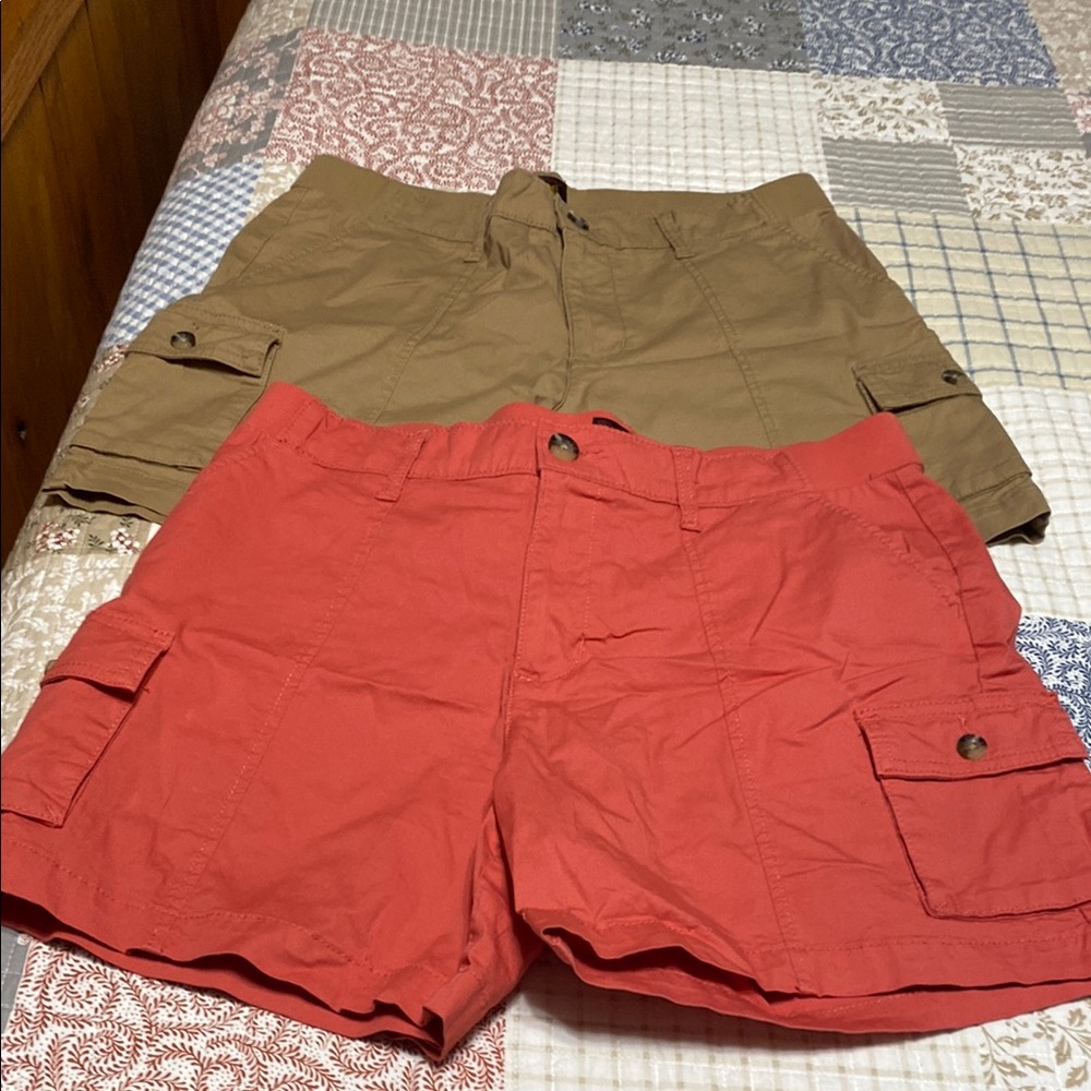 Lee Red and Tan Cargo Shorts Casual Style